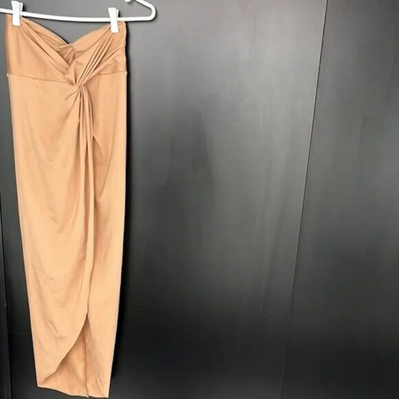 SKIMS Cream Swim Sarong with Knot Detail - Picture 3 of 5